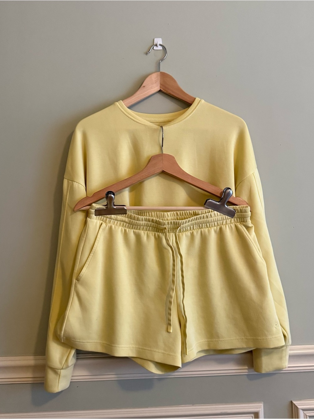 Women's Crewneck Pullover Sweater Set in Pale Yellow